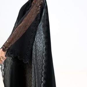عباية فاخرة مطرزة من حرير